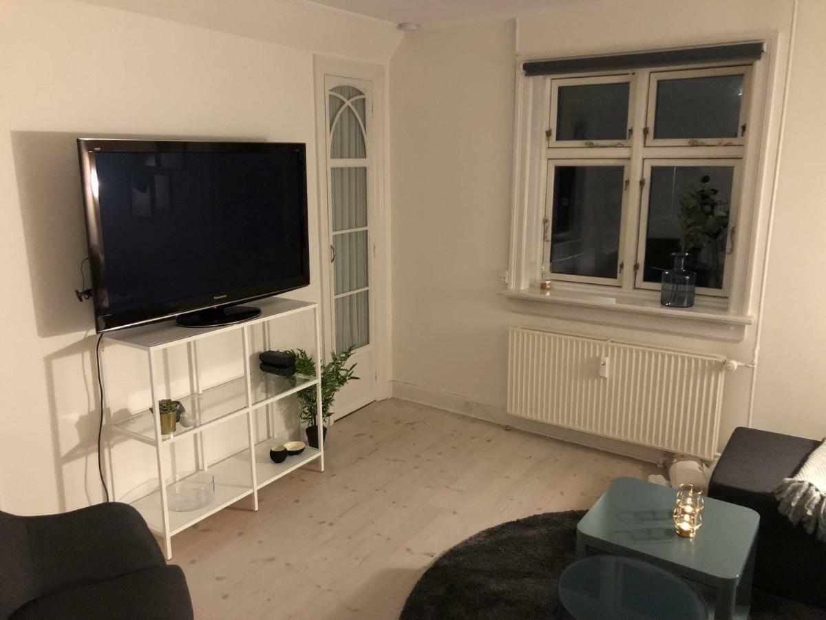 Nice 1St Floor Apartment Видо Екстериор снимка